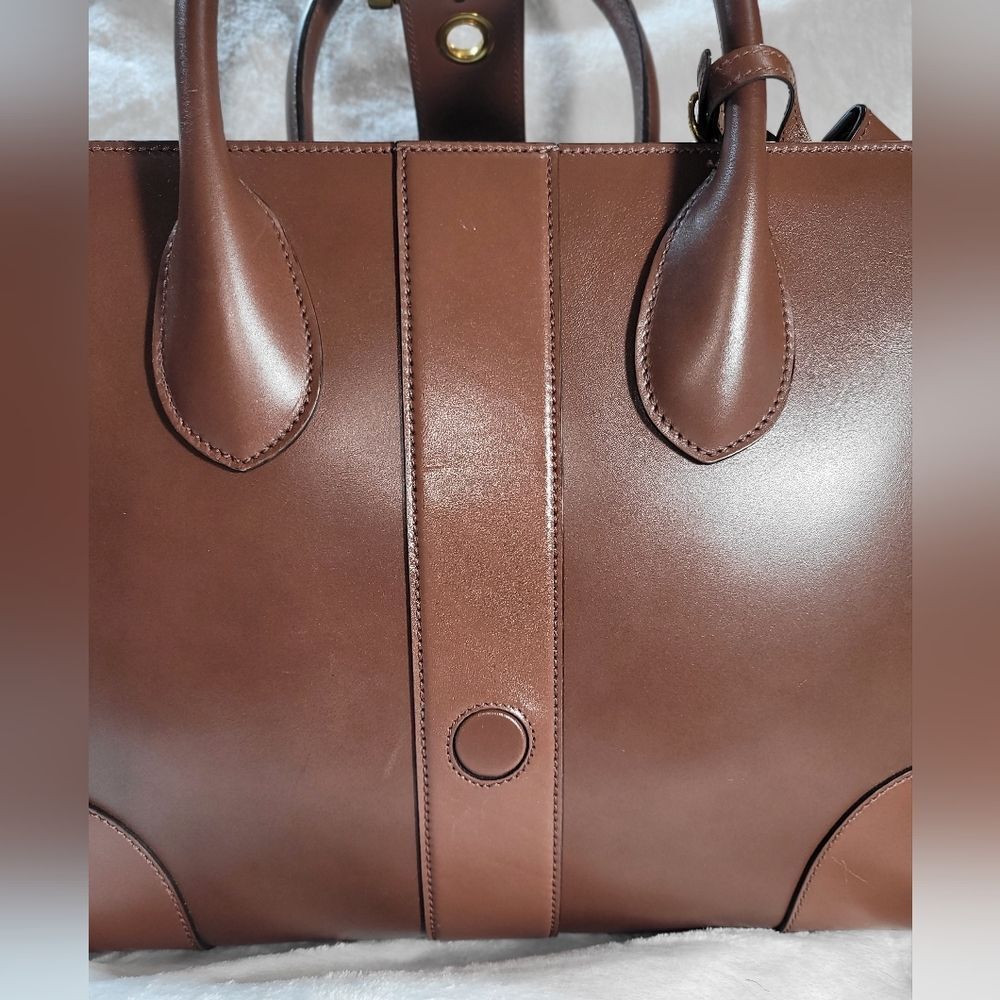 **For mattersofdezn only!!!!**
Gucci Brown Leather Tote Bag - Picture 7 of 14